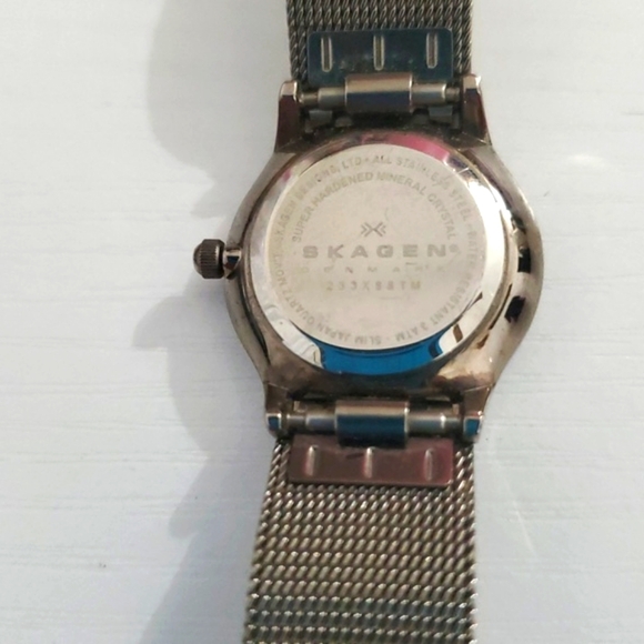Skagen Ladies Quartz Stainless Steel watch A233XSSTM - Picture 4 of 4